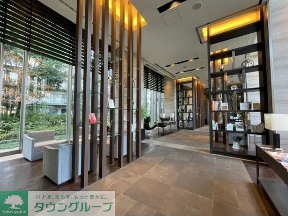 その他部屋・スペース　エントランス