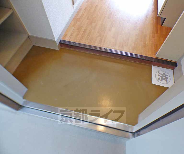 玄関　玄関です。
