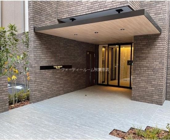 エントランス　★《見学予約受付中》仲介手数料無料にてご紹介★