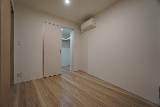 その他部屋・スペース　広くて明るい寝室