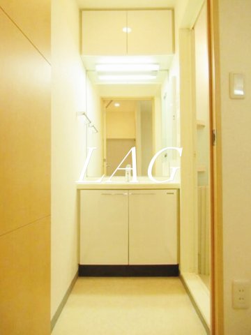 洗面設備　洗面台です。