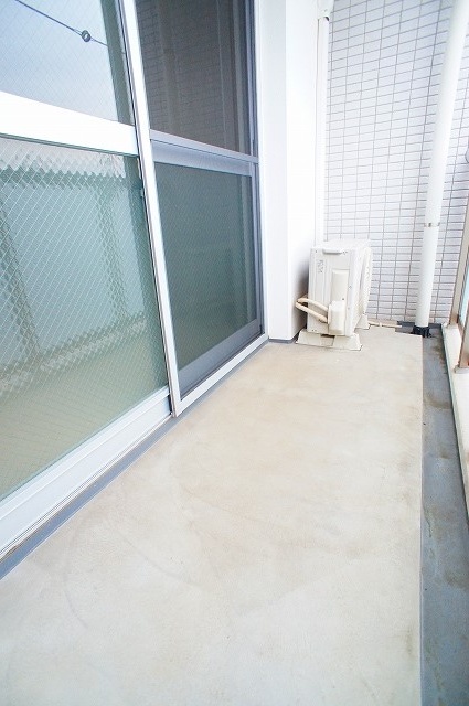 バルコニー　暖かな日差しのふりそそぐバルコニー♪