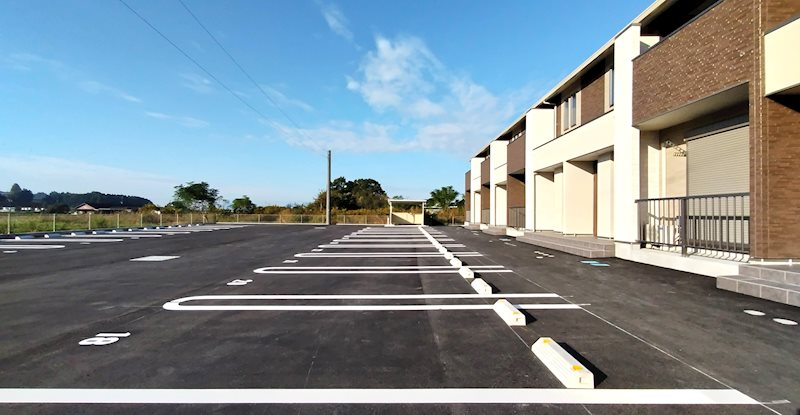 駐車場　(イメージ)