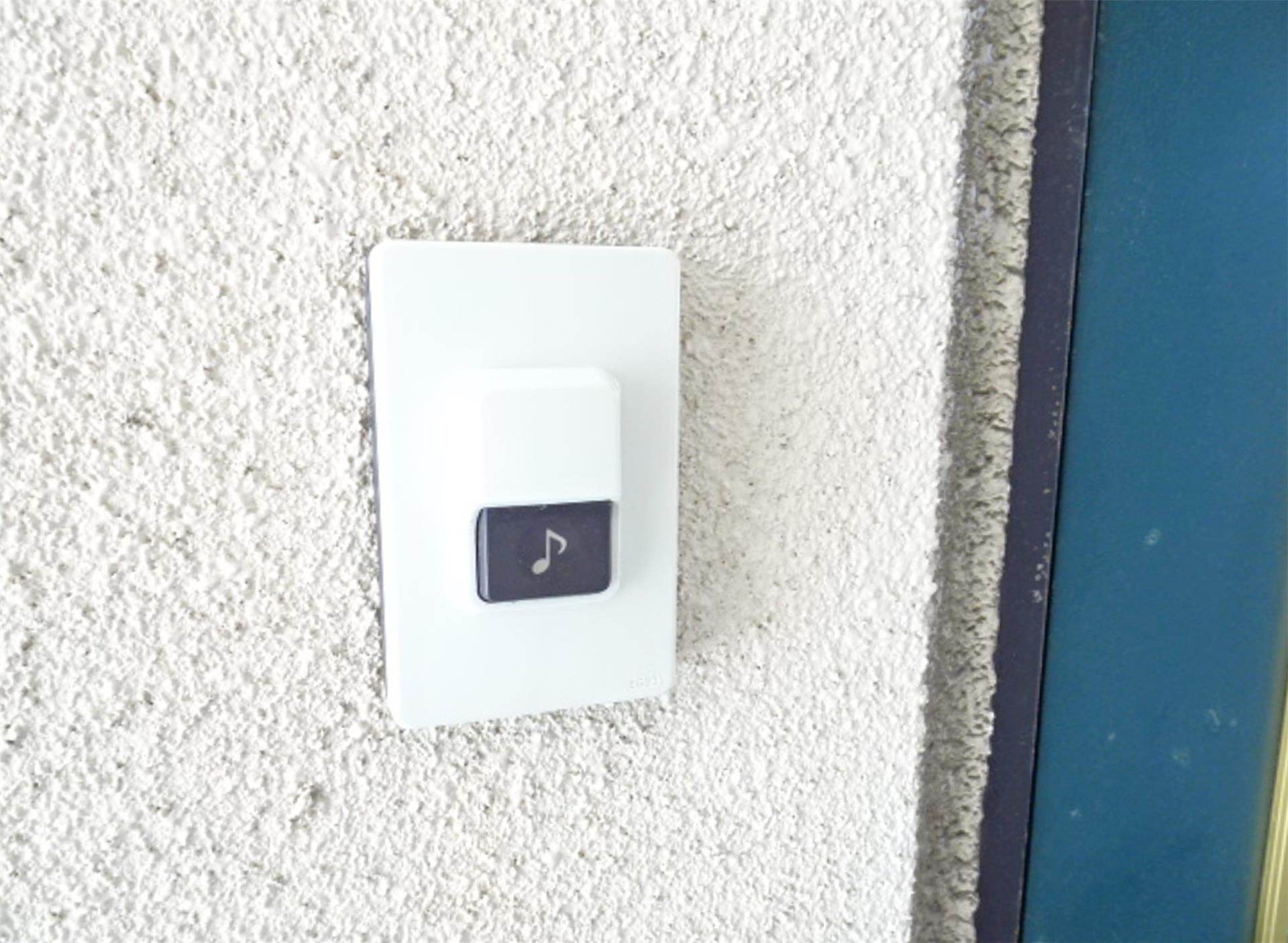 セキュリティ　モニターホンに変更予定です