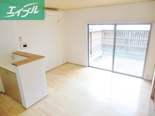 居室・リビング　リビング