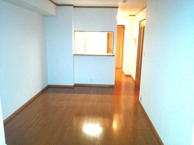 居室・リビング　ゆったり過ごせる居間です