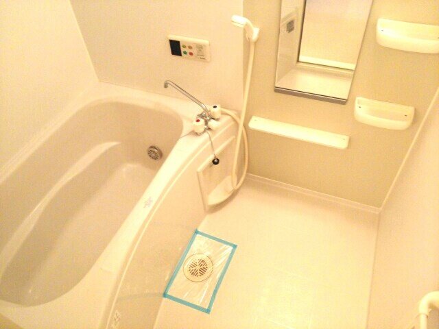 バス・シャワールーム　お風呂です
