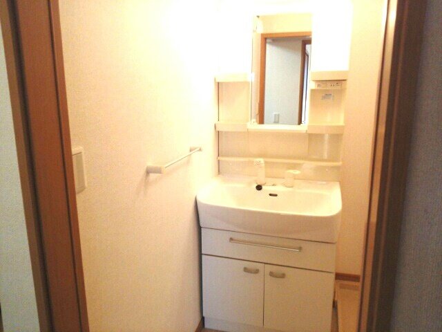 洗面設備　広い洗面スペース