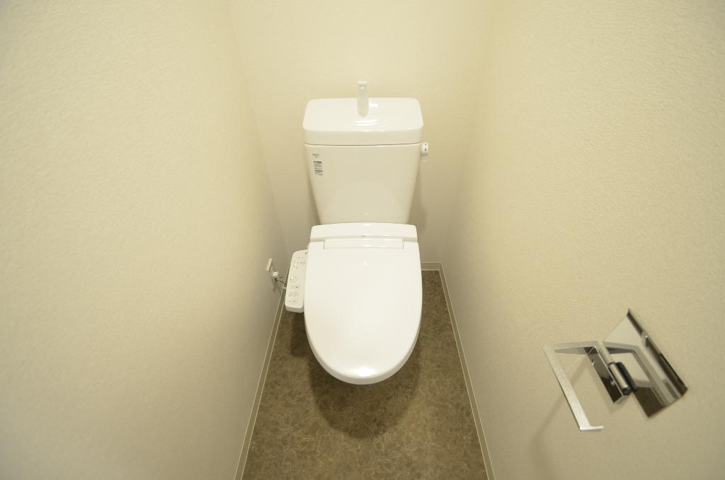 トイレ　シャワー付トイレ
