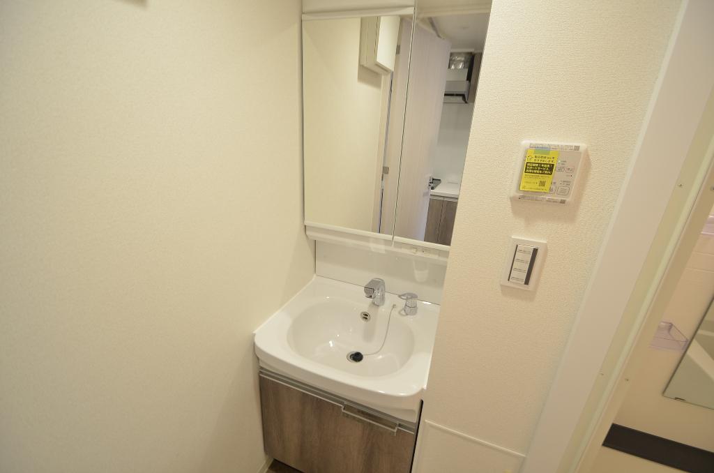 洗面設備　洗髪洗面化粧台