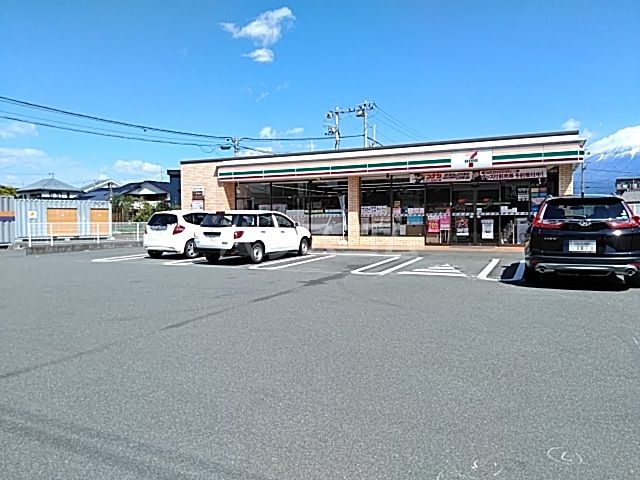 コンビニ　セブンイレブン 富士市松岡店（コンビニ）まで263m