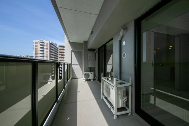 バルコニー　お洗濯にも便利なバルコニー付き