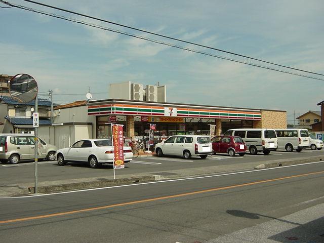 その他　セブンイレブン（その他）まで305m