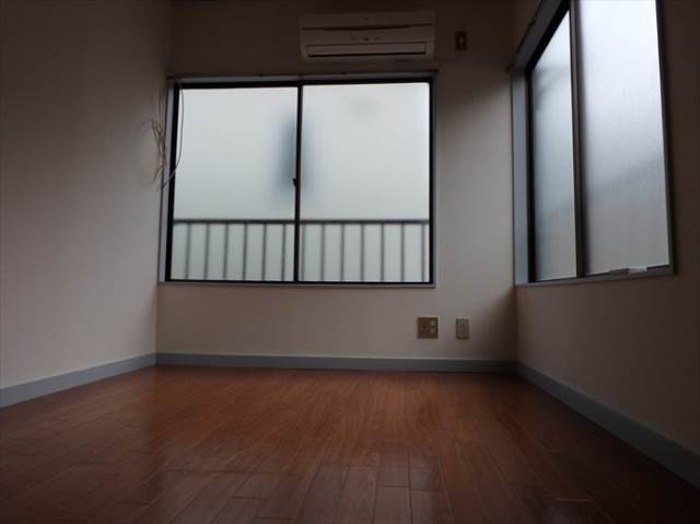 眺望　室外洗濯機置場です。