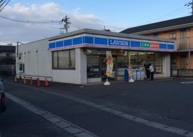 コンビニ　ローソン川崎久地1丁目店（コンビニ）まで374m