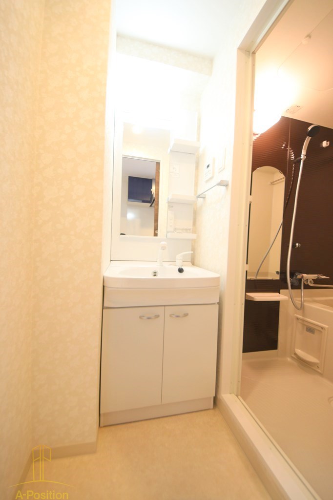 洗面設備　Luxe大阪城南