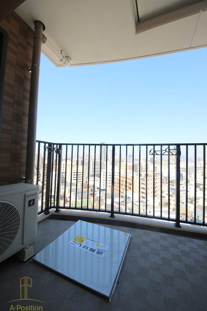 バルコニー　Luxe大阪城南