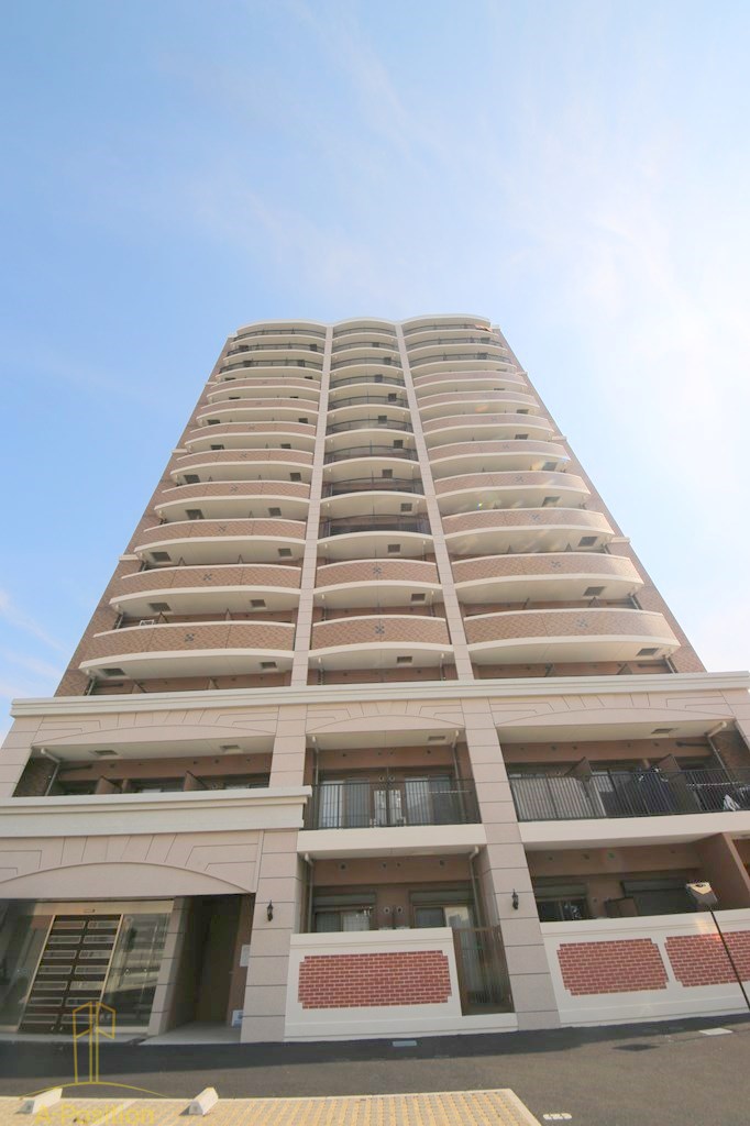 建物外観　Luxe大阪城南