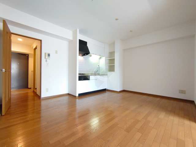 居室・リビング　ローズガーデン