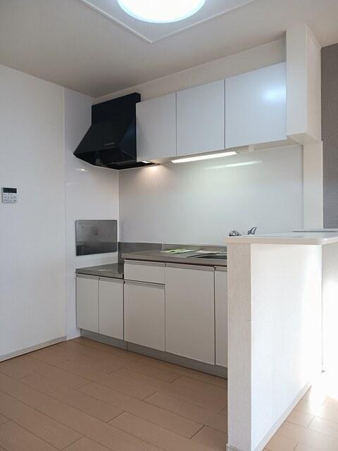 キッチン　キッチンからお部屋が見渡せます♪