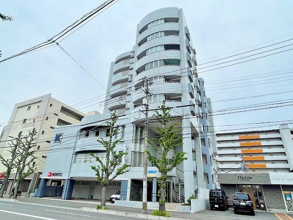 建物外観　★外観★