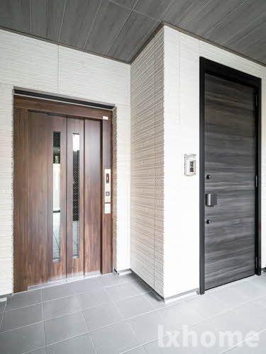 エントランス　清潔なエントランスです