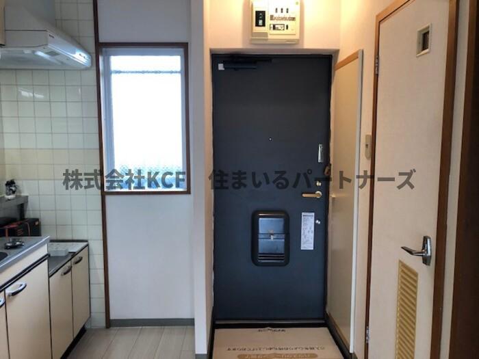 玄関　収納もある玄関です