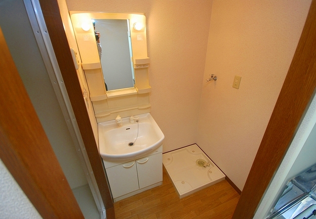 洗面設備　洗面台、洗濯パン