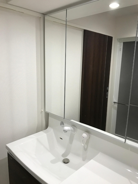 洗面設備　洗髪洗面化粧台