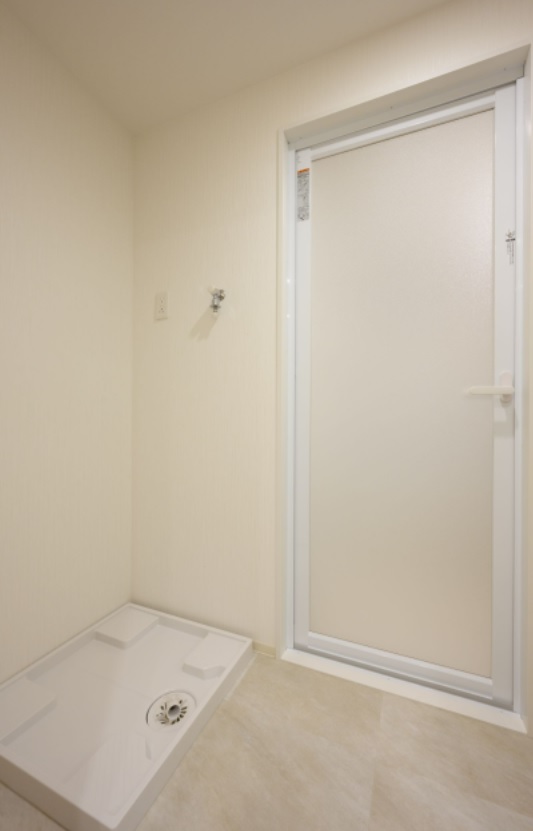 その他　偶数階・奇数階によりカラーパターン異なります