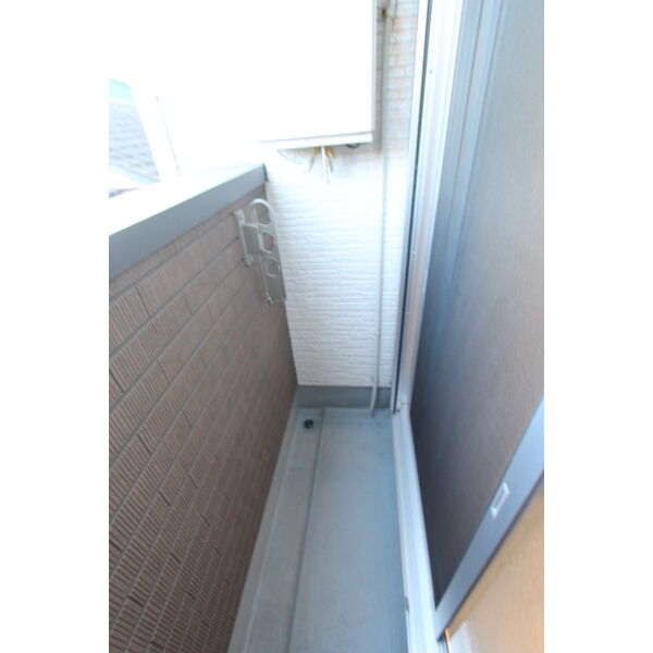 バルコニー　※同じシリーズの室内写真