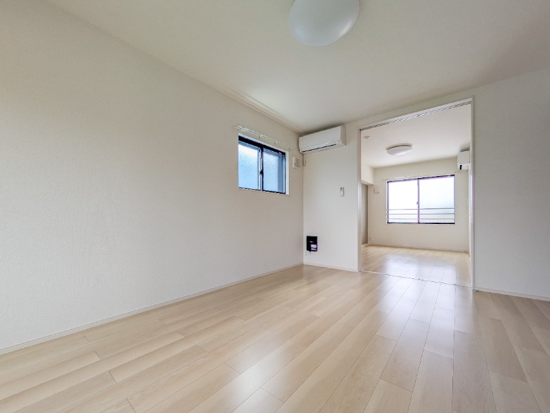 居室・リビング　図面と現状に相違がある場合には現状を優先