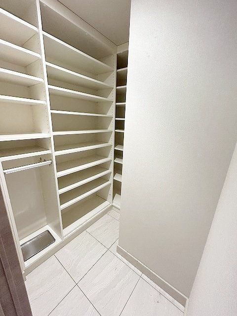 その他部屋・スペース　玄関　シューズクローゼット内部