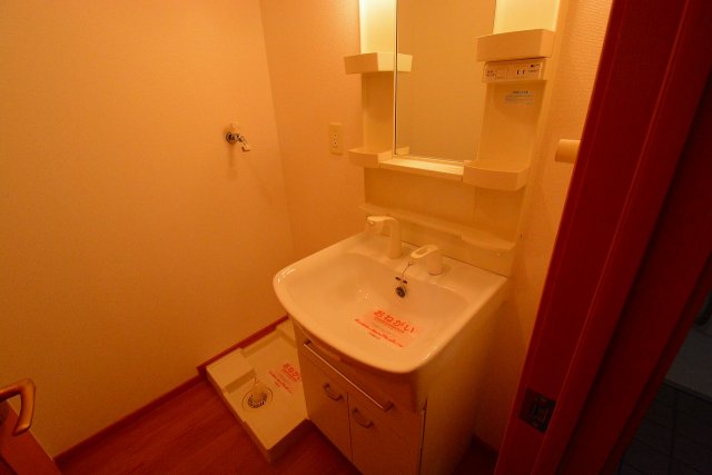 洗面設備　洗面化粧台付きです♪