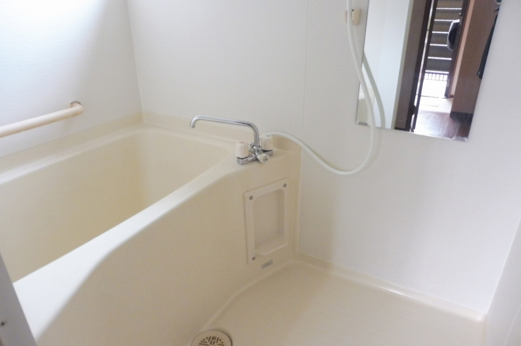 バス・シャワールーム　浴室