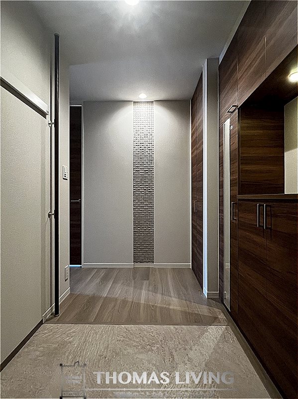 玄関　※現在建築中の為モデルルームの写真をご参考下さい。