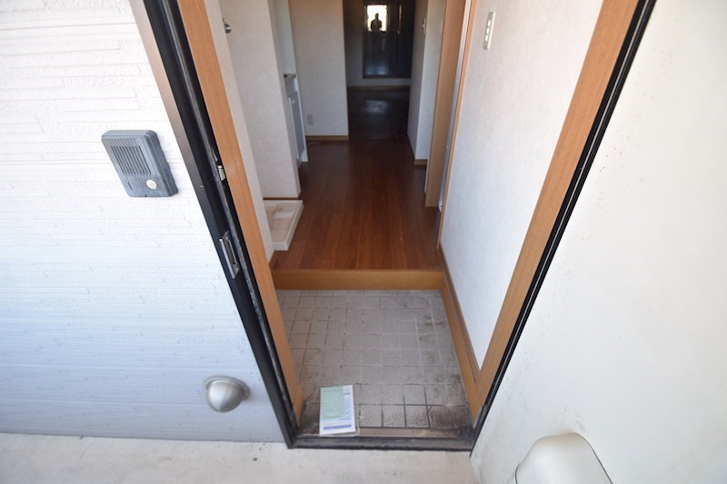 玄関　他部屋参考写真