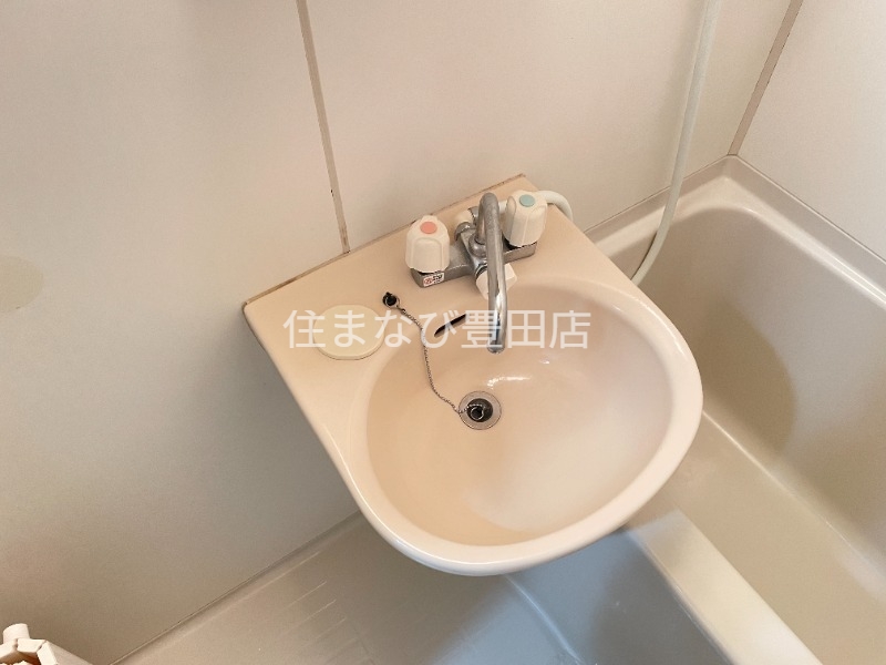 洗面設備　同型別部屋写真