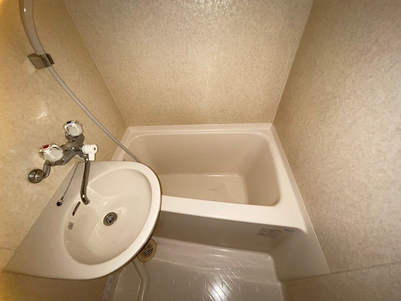 バス・シャワールーム　※別号室の写真使用中