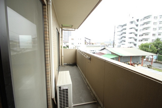 バルコニー　※別号室の写真です
