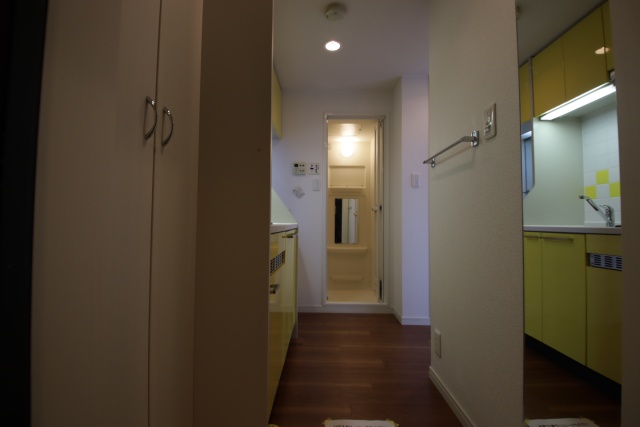 玄関　※別室の参考写真の為、現況優先です。