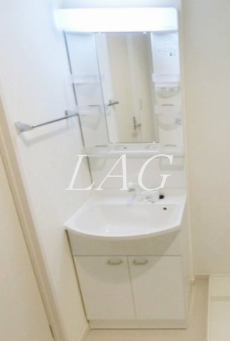 洗面設備　独立洗面台です。