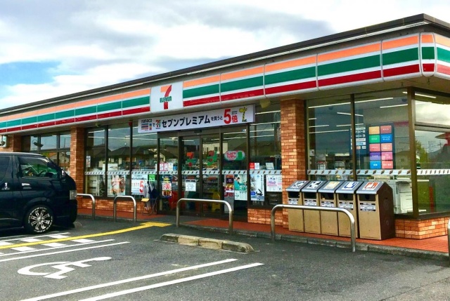 コンビニ　セブン－イレブン　草津川原店（コンビニ）まで512m