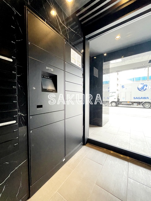 その他共有部分　外出の多い方でも安心の宅配ボックス付き♪