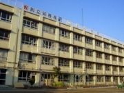 小学校　葛飾区立二上小学校（小学校）まで850m