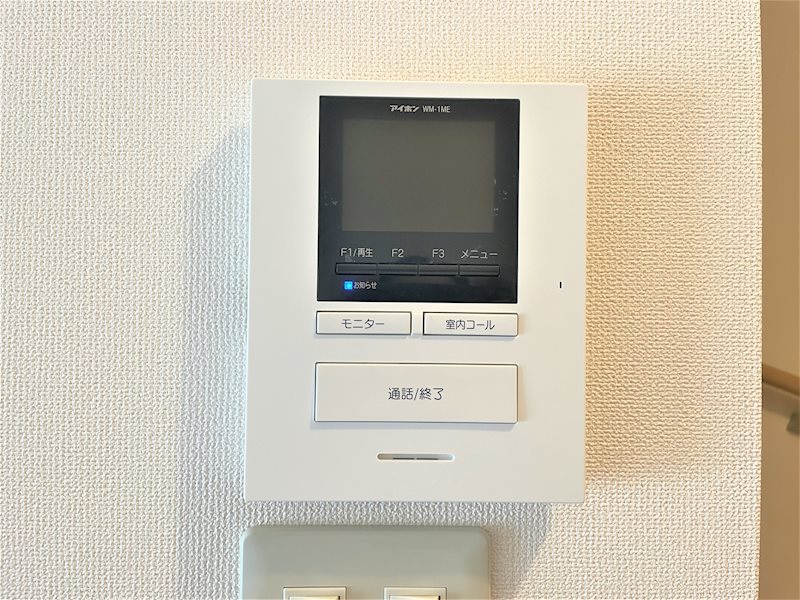 セキュリティ　モニター付きインターフォンを採用し防犯対策。