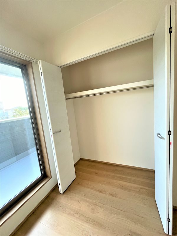 収納　ご家族の荷物をたっぷり収納可能です。