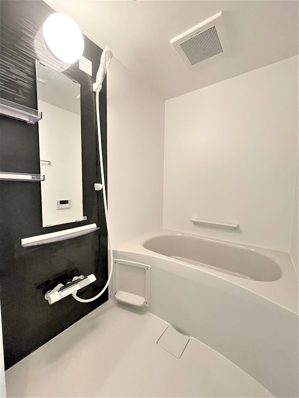 バス・シャワールーム　24間換気システムを敷設。清潔にご利用可能。