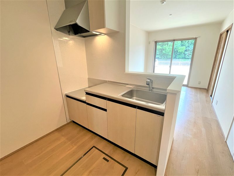 キッチン　おしゃべりしながら料理が出来る対面型キッチンです。