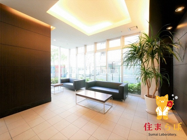 ロビー　「暮らしの設計図は、ここから始まります。」